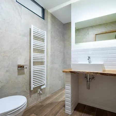 Dds Villa Manhay